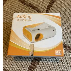 Auking Adp-25dus Mini Projector Led Portable 1080p Hdmi Usb Sd Rca White/yellow