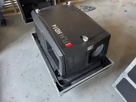 Hd14 Barco Hd18 Flm - Sxga 3 Chip Dlp 14k Lumens Lamp Projector 1080p Hd Sdi Parts