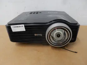 Mp782st Benq Dlp Projector - 204 Lamp Hours Unit Only