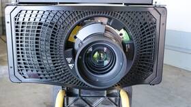 Christie 144-007108-01 Boxer Bc.3 2k20 3dlp Projector Watch Video /please Read