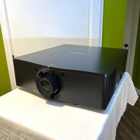 Christie D13wu-hs Low Hours 13.5k Lumen Wuxga Projector With Lens