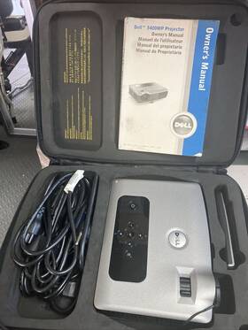 Dell 3400mp Dlp Projector Used With Remote Power And Vga Cords