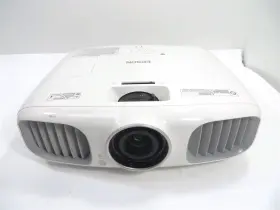 3020 Epson Powerlite Home Cinema