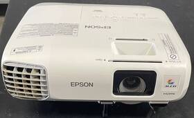 Epson 4524 Powerlite 965h 3lcd Projector 3500 Ansi Lumens With Used Lamp Hours