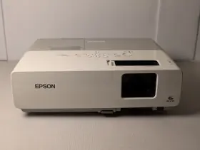 Emp-822 Epson 822p Powerlite 2600 Lumens Xga 3lcd Room Projector 2005 Lamp Hours