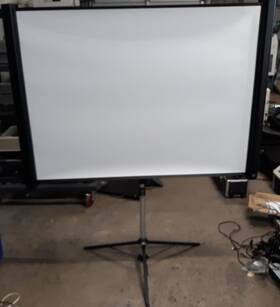 Epson Elpsc26h Es3000 Portable Projector Screen Ultra With Lock Key Case