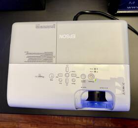 Epson Emp-55 Powerlite S5 Business Projector Mint Condit