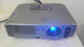 Epson Emp-830 Lcd Multimedia Projector 1844 Lamp Hours With Pixel Issue