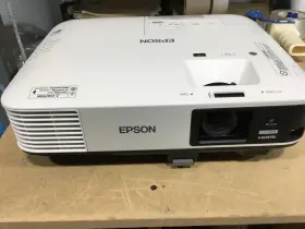 H261a Epson Powerlite 1975w 3lcd Wxga 5000 Lumens Projector 1656 Lamp Hours