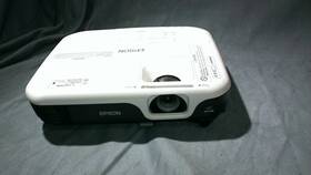 Epson H592a Vs220 2700 Lumens 800 X 600 Svga 3lcd Projector 1052 Hours