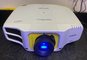 Epson H750a Pro G7500u Lcd Projector 36 Lamp Hours No Power Supply