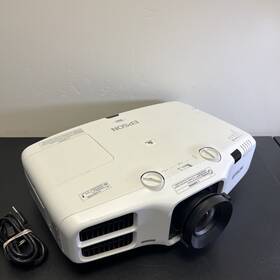 Epson H824a-5530u Powerlite 5530u Full Hd Wuxga 5500 Lumens 3lcd Projector-tested-no Remote
