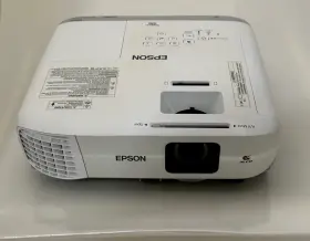 H865a Epson Powerlite 970 3lcd Projector With 951 Lamp Hours