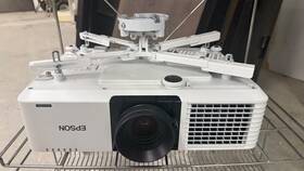 Epson H907a L400u Powerlite Projector - 13 Hours With Mount