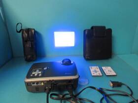 Hewlett Packard Mp2210 Hp Digital Projector With Case Cords And Remotes Works