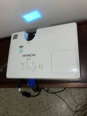 Hitachi Dt01141 Cpwx8 3lcd Projector Wxga Portable 2600 Ansi 1080p Hdmi With Cords