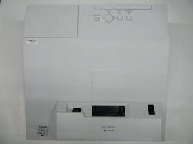 Hitachi Mc-tw3506 3lcd Ultra Short Throw Projector Only 652 Hours Filter Lamp