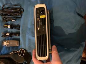 Hp Sb21 Digital Projector With Remote And Power Cables No Disc.see Photos.used