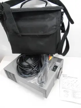 Lvp-x70ux Mitsubishi Xga Projector Remote Instruction Card And Case See Desc