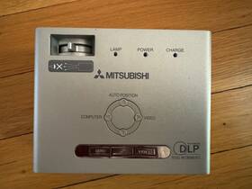 Mitsubishi Pk20 Pocket Projector Dlp With Remote