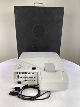 Nec M330x Np-um330x 3300 Lumen Projector In Homemade Case 875h 82% Left