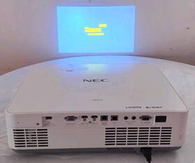 Nec Np-605ul 6000 Lumen Wuxga Lcd Laser Entry Installation Projector Tested