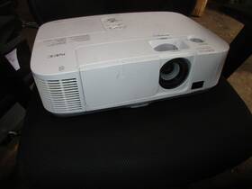 Nec Npp401w Np-p401w - Wxga Lcd Projector With 2x Hdmi 4000 Lumens Works Great