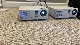 Nec Ve281 Pair Two Dos Deux Necs Mobile Hdmi Projector With Travel Bag Cheap