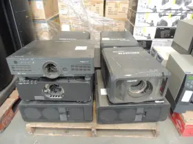 Pt-dz6700 Panasonic Christie Dhd700 Pt-dw8300 Dw5000u Projector For Parts Pt-dz6700 Panasonic Christie Dhd700 Pt-dw8300 Dw5000u Projector For Parts