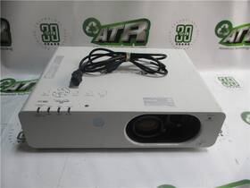 Panasonic Fw430u Pt-fw430u Projector 3517 Lamp Hours Power Cord Included