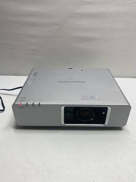 Panasonic Pf-f300nt Projector Pt-f300nt Xga Lcd With 1198 Lamp Hours Used 100% Filter