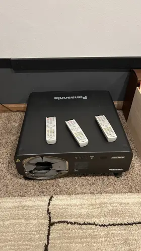 Pt-dw7000u-k Panasonic Dlp Projector - Working With Some Issues Pt-dw7000u-k Panasonic Dlp Projector - Working With Some Issues