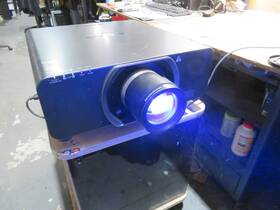 Panasonic Pt-dz10k Wuxga Dlpx3 Large Venue Projector Unknown Hours Tested