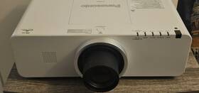 Panasonic Pt-ew530 Wxga Lcd Projector Hdmi 4500 Lumens Lns-s20lens 3201 Hrs Used