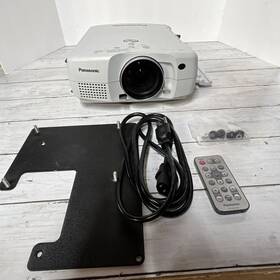 Panasonic Pt-l511u Lcd Projector- Tested Working- May Need A New Bulb Soon- Good