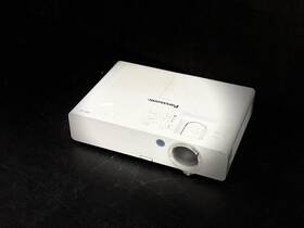 Panasonic Pt-lb34 Lcd Projector