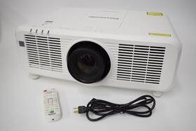 Panasonic Pt-mz770 8000-lumen Wuxga Laser Projector - Only 410 Hours With Remote