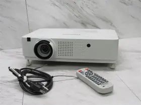 Pt-vx400ntu Panasonic Projector 1024x768 2 000 1 Contrast 197 Lamp Hours