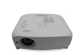 Panasonic Pt-vz570 Wuxga 4800 Ansi Lumens Projector 4000 Lamp Hours Tested