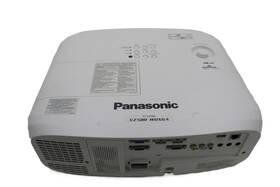 Panasonic Pt-vz580 Wuxga 5000 Ansi Lumens Projector 2000-2999 Lamp Hours Tested