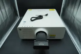 Et-dle030 Panasonic Pt-z670w Pt-rz670w Wuxga Dlp Projector With Lens 45 398 Hours Tested