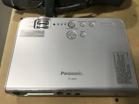 Pt-lb50u Panasonic Ptlb50u Lcd Projector - With Case Remote And Accessories