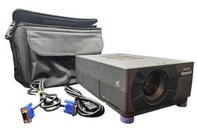 Sanyo Plc-su10c Model Plc-su10n Multimedia Projector With Carry Bag Tested - Working