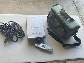 Sanyo Plc-sw10 Lcd 16 9 1200 Ansi Desktop Projector With Remote Cables Bag