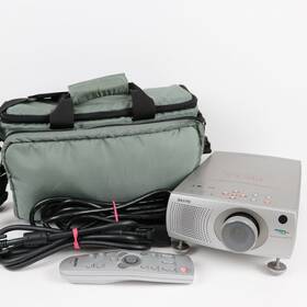 Sanyo Plc-sw15 Pro-x Multimedia Projector With Bag Remote And Cables Plc-sw15- Tested Works