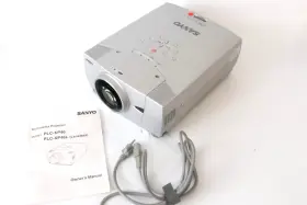 Plc-xp57 Sanyo L Projector With Brand New Lamp