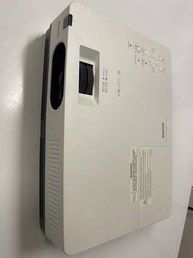Sanyo Xd2600 Plc-xd2600 Projector Beamer 3lcd Xga 2600 Lumens - No Remote 387 Hours