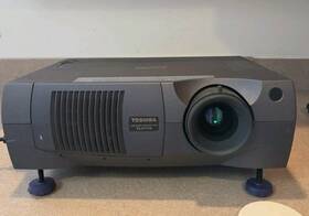 Toshiba Tlp-770 Projector Conference Room Tested
