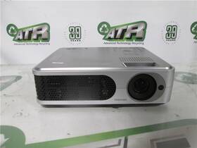 Toshiba Tlp-xe30 Projector 3000 Lumens Xga Lamp Hours 1 245