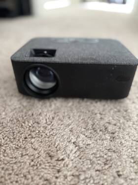 Vilinice Vo.120b Lcd Projector 720p 200 Ansi Hdmi Vga Usb Built-in Speakers